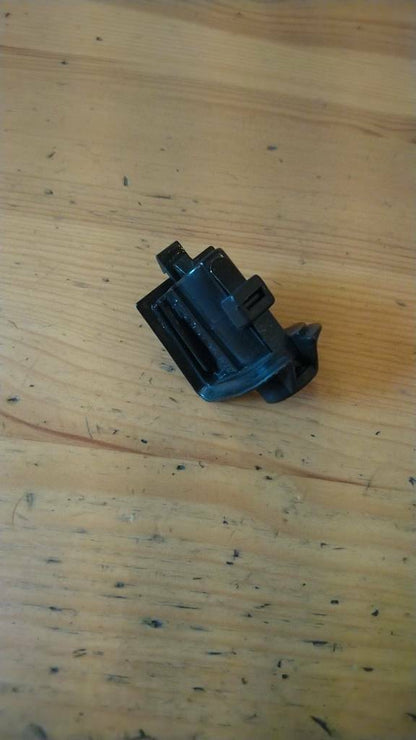 Opel oldtimer youngtimer Hutablage Halter neu gm 90126249