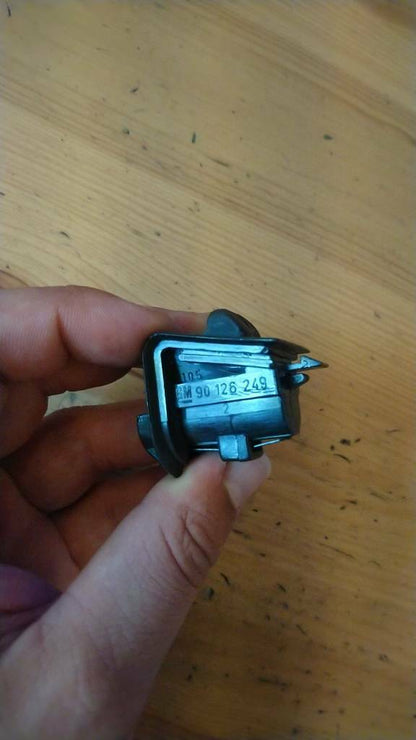 Opel oldtimer youngtimer Hutablage Halter neu gm 90126249