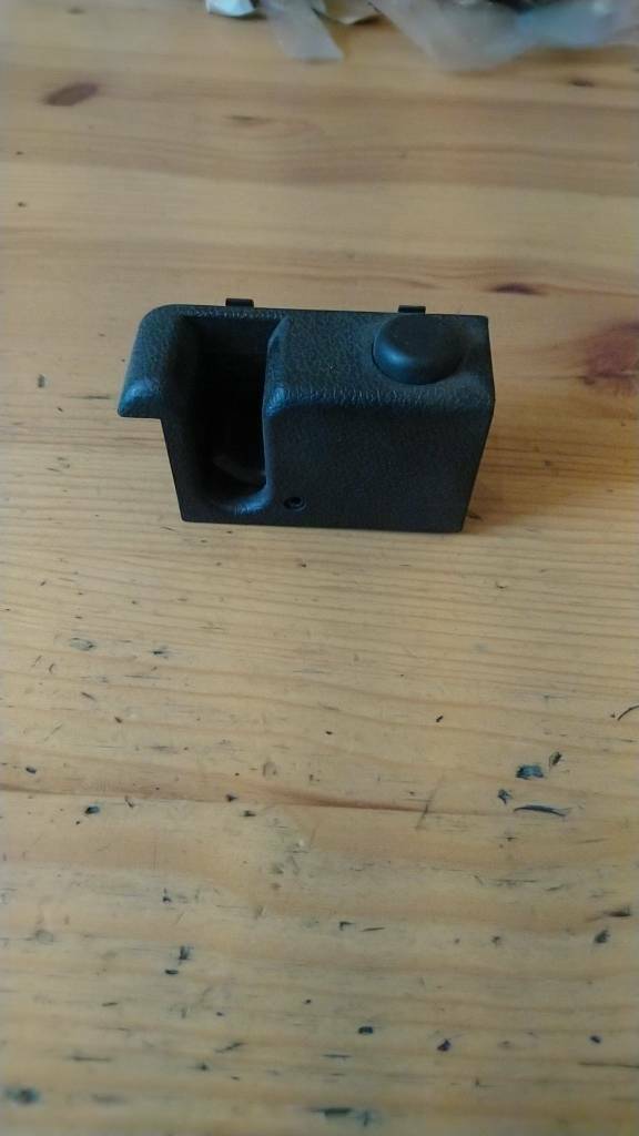 Kadett E Hutablage Halter neu Original GM