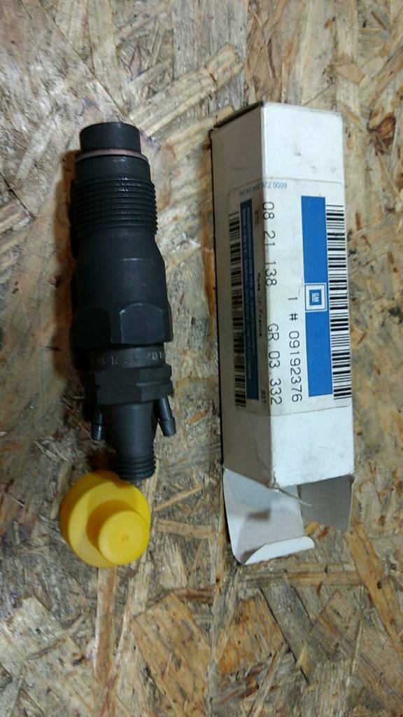 Original GM Opel Omega B Kraftstoffeinspritzventil NEU
