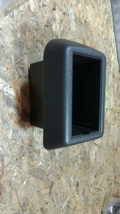 Original GM Opel Omega A Kassettenbox Konsole NEU