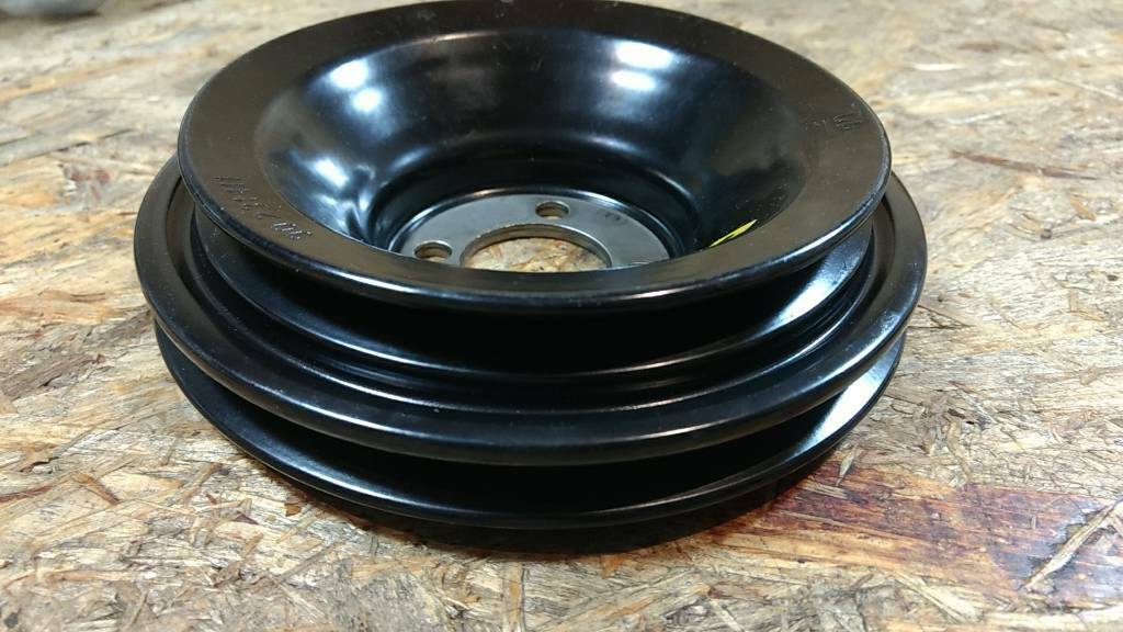 Original GM Opel Ascona C Riemenscheibe Kurbelwelle NEU