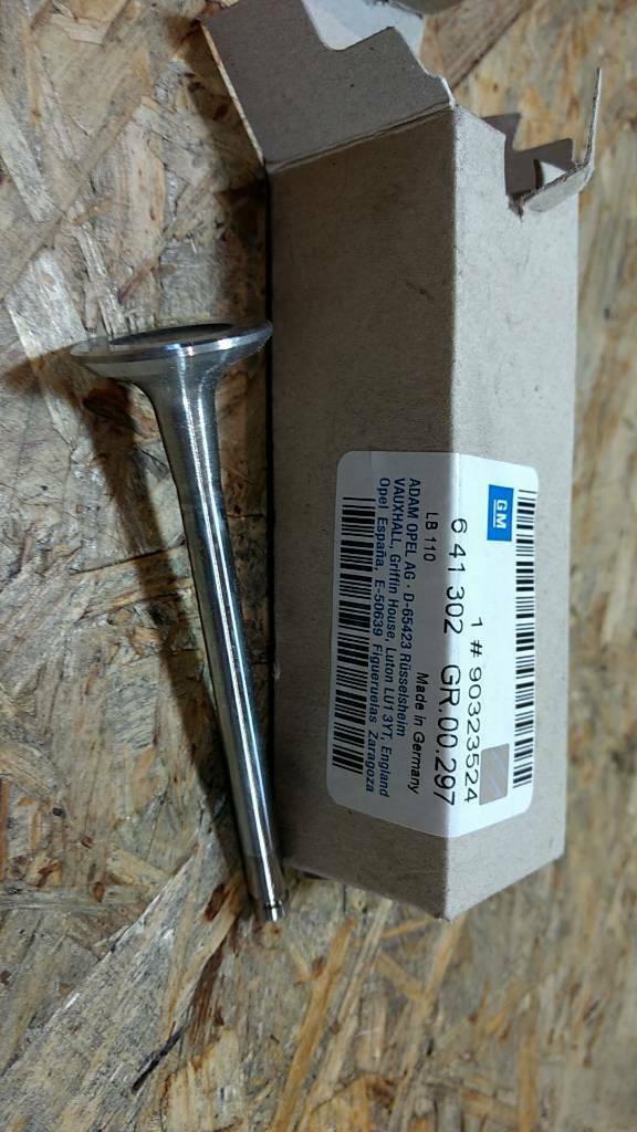 Original GM Opel Astra F CC 1.4i Auslassventil NEU