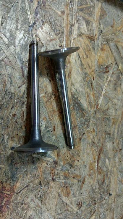 Original GM Opel Ascona C Kadett E 1.8i Einlassventil Set NEU