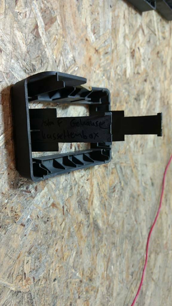 Original GM Opel Astra F Gehäuse Kassettenbox NEU