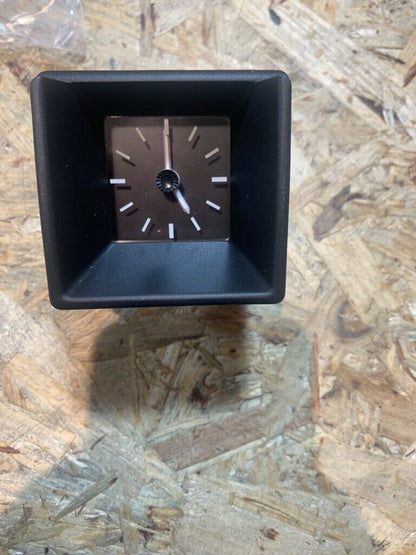 Original GM Opel Corsa A Uhr neu