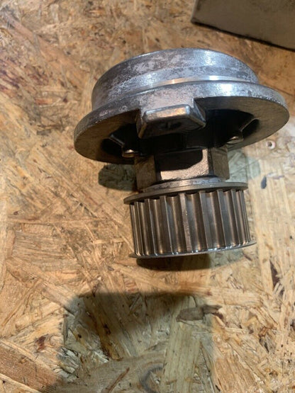 Original GM Opel Wasserpumpe Ascona C Kadett E