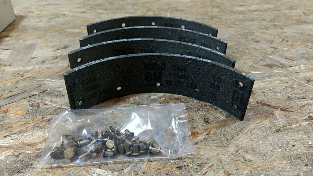 Original GM Opel Bremsbacken-Satz hinten Opel Oldtimer NEU