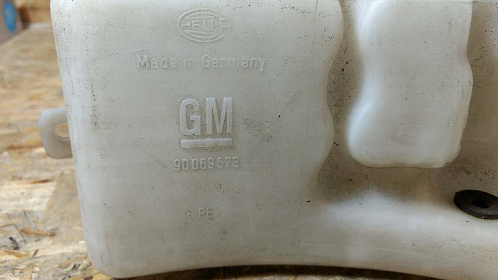 Original GM Hella Opel Kadett D Wasserbehälter NEU
