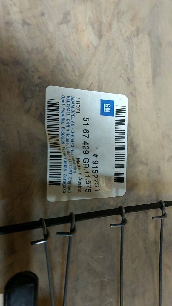 Original GM Opel Vectra B Sitzversteller Rahmen vorne rechts NEU