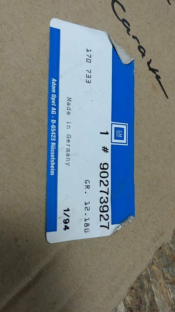 Original GM Opel Kadett E Caravan Zierleiste Glasscheibe NEU
