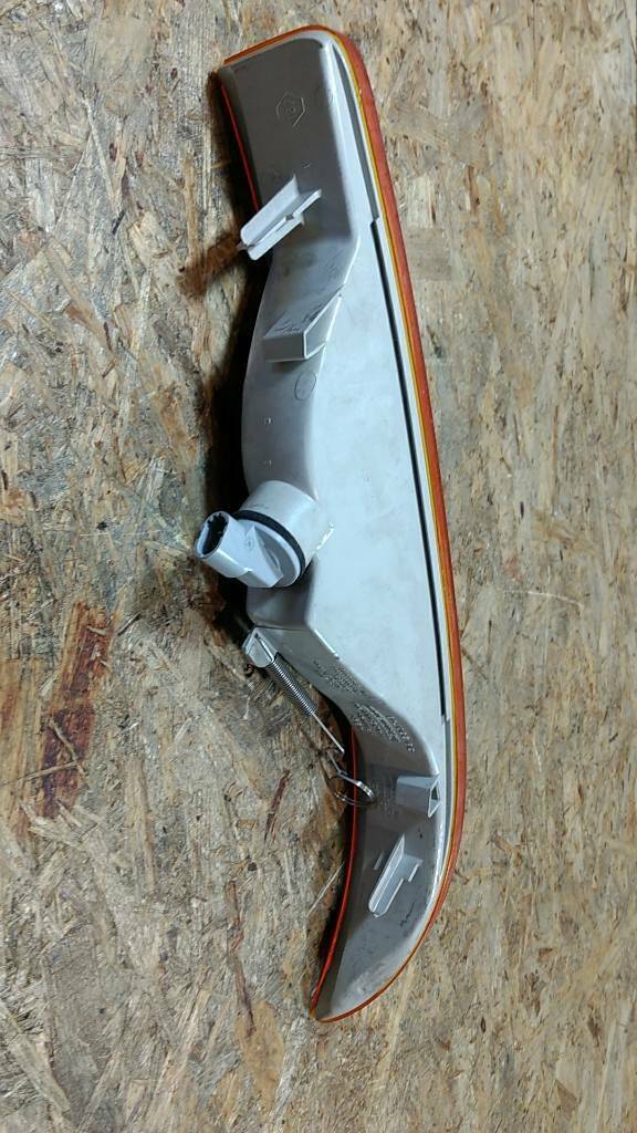 Original GM Opel Renault Master Movano Blinker vorne links NEU