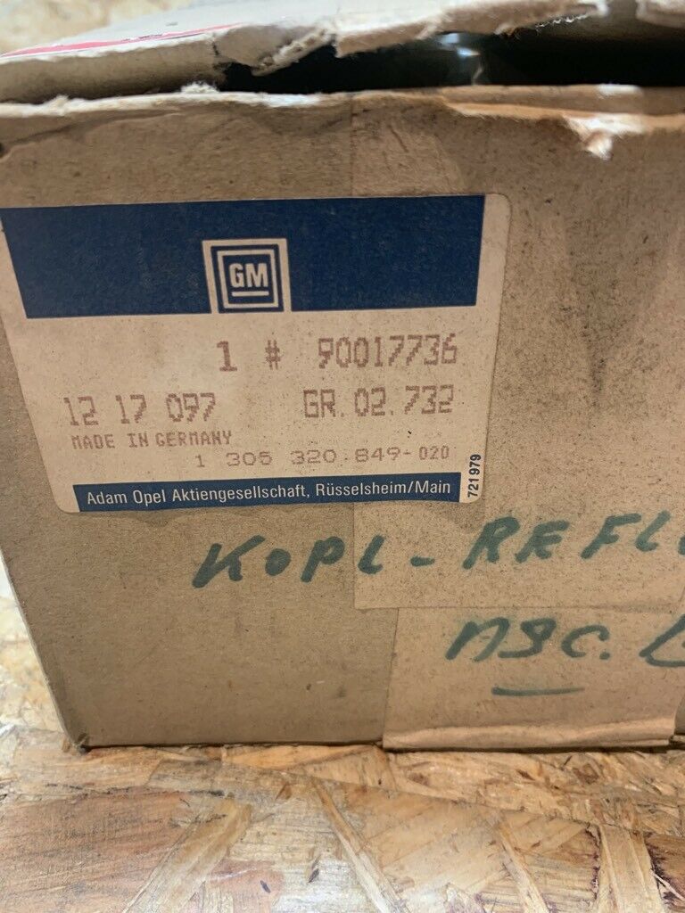 Original GM Opel Rekord E1 Reflektor Neu