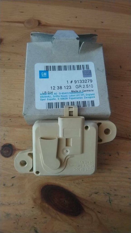 Astra G Airbag Sensor NEU Original GM 9133279