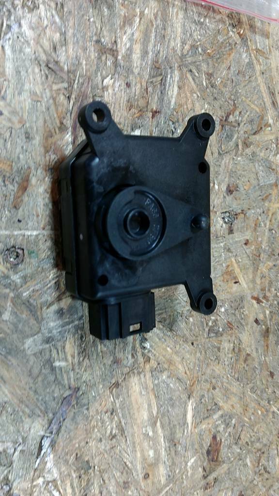 Original GM Opel Stellmotor Klimaanlage Astra G NEU