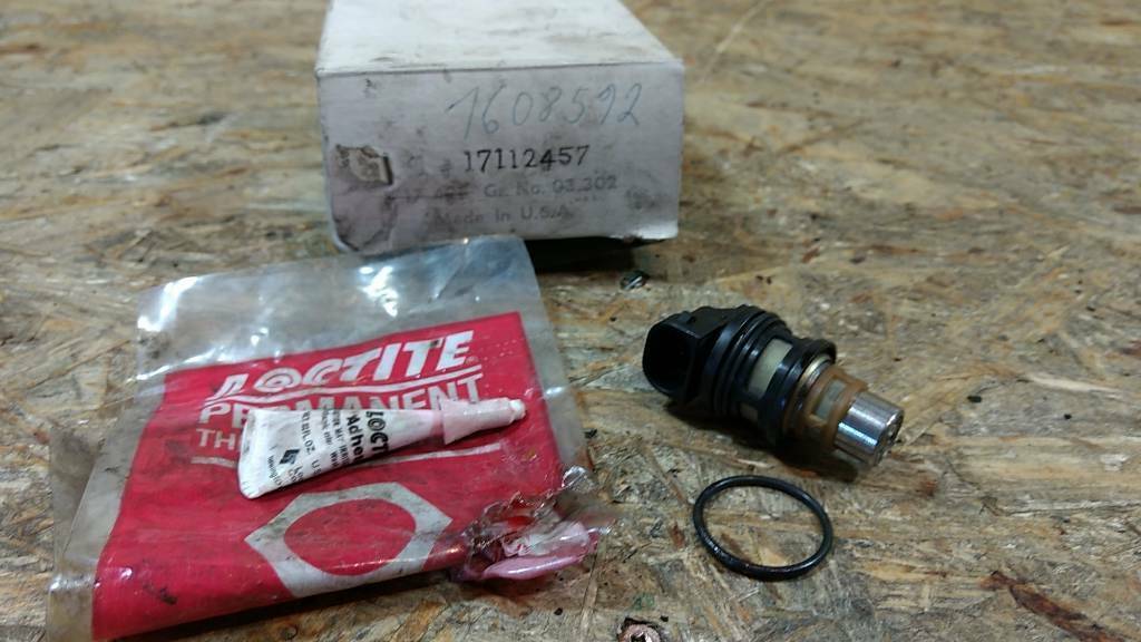 Original GM Opel Corsa Kadett Astra 1.4 Einspritzventil NEU