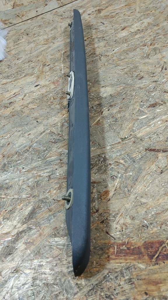 Kadett E Caravan Kofferraumdeckel Griff neu original GM