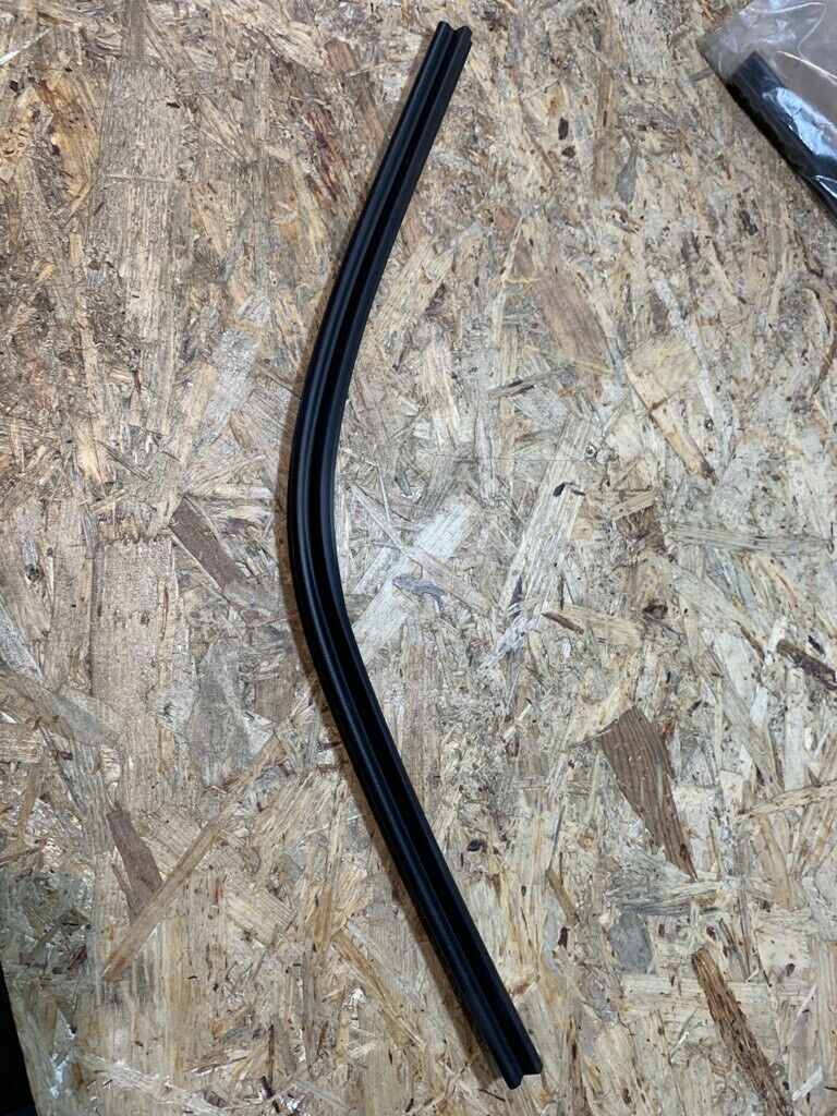 Original GM Opel Omega A Dichtung Stoßstange NEU