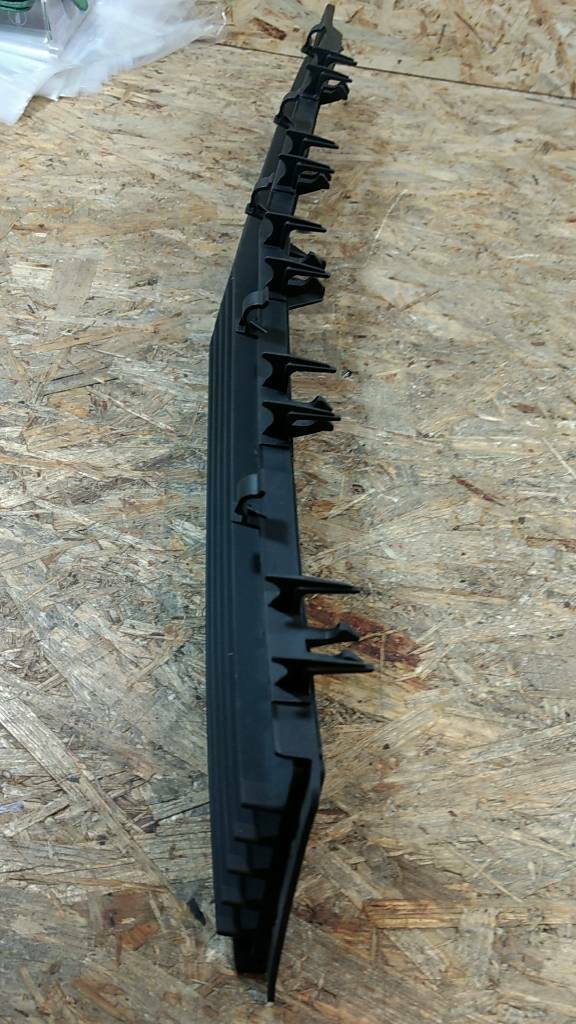 Original GM Opel Vectra C Gitter Lüftung vorne NEU