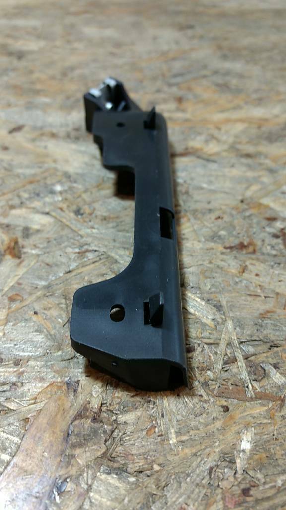 Original GM Opel Führungsschiene v.r Astra G NEU