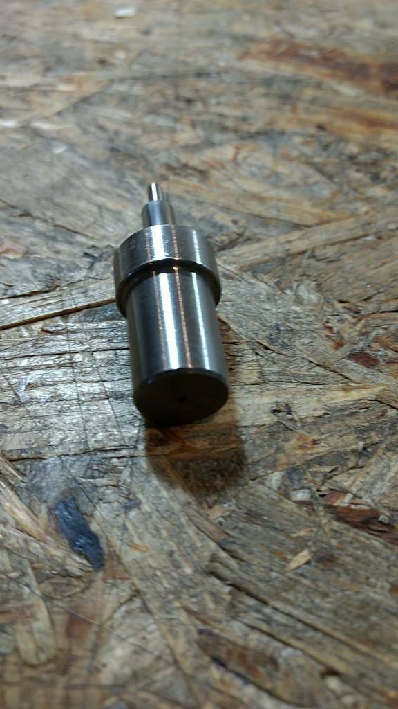Original Bosch Opel Einspritzdüse / Zapfendüse Kadett E T85 NEU
