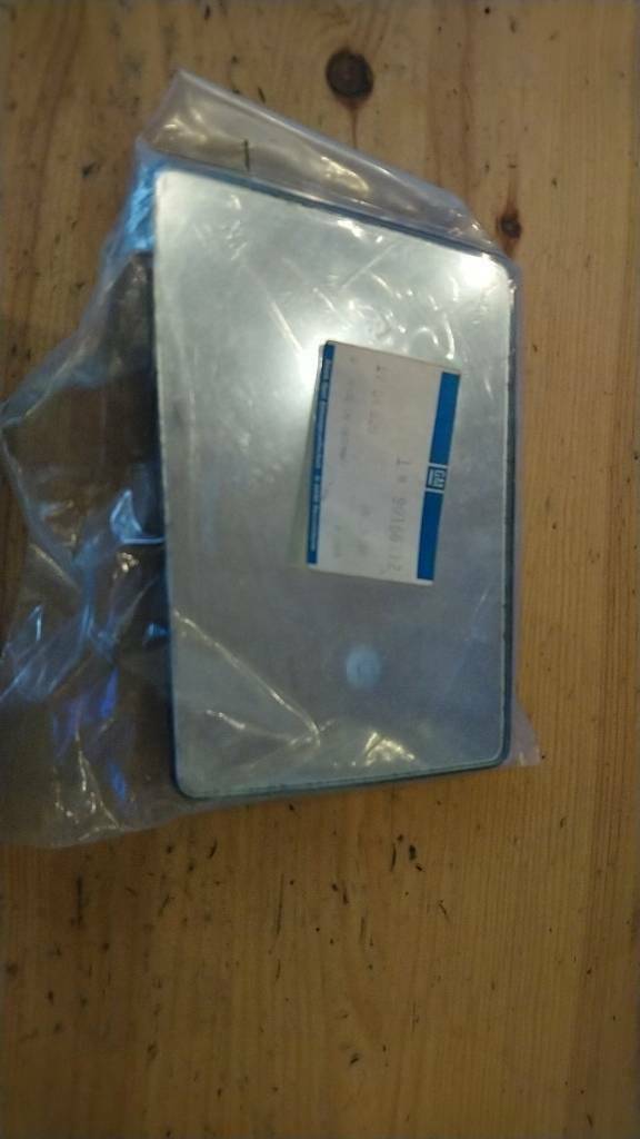 Original GM Rekord E Spiegelglass Neu