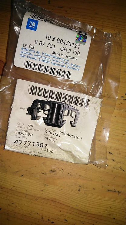 Opel Meriva A Klammer Halter Kraftstoffleitung neu GM