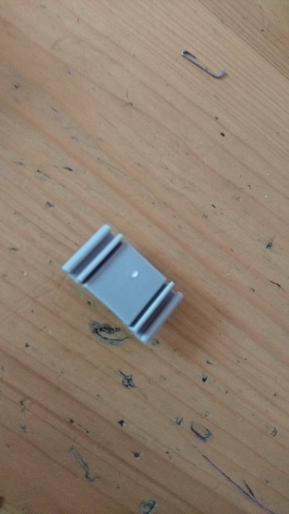 Zafira A Zierleisten Clip neu original GM