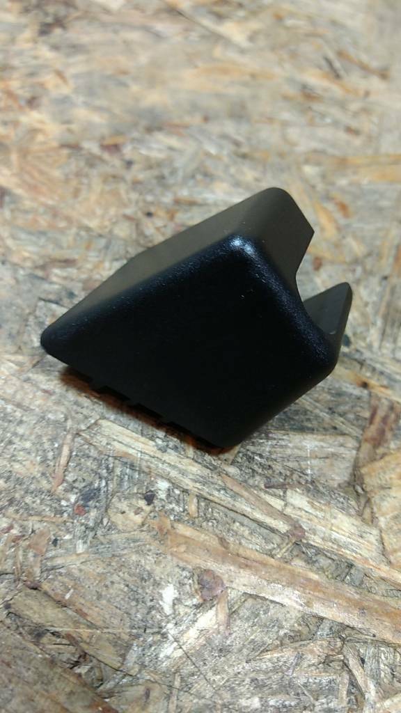 Kadett E Caravan Bügel Halter h.r Laderaum original GM Opel NEU