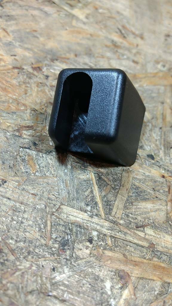 Kadett E Caravan Bügel Halter h.r Laderaum original GM Opel NEU