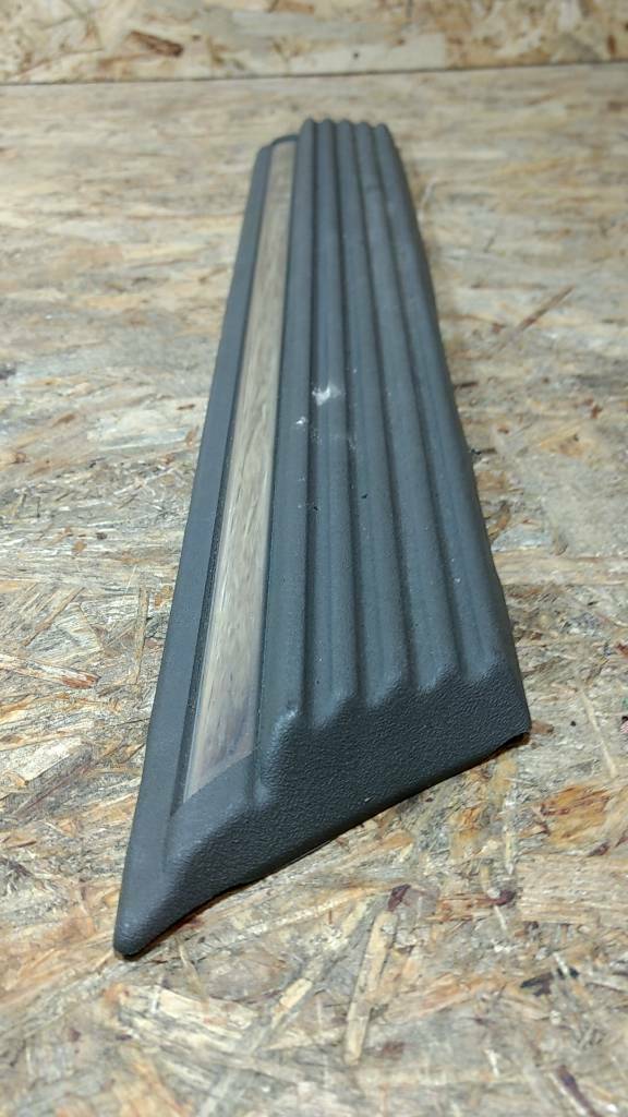 Original GM Opel Rekord E Caravan 3-Türer Zierleiste NEU