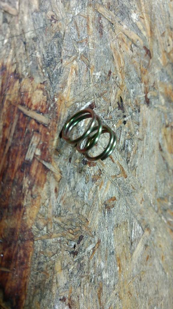 Opel Omega B Druckfeder Schließzylinder Vordertüre original GM NEU