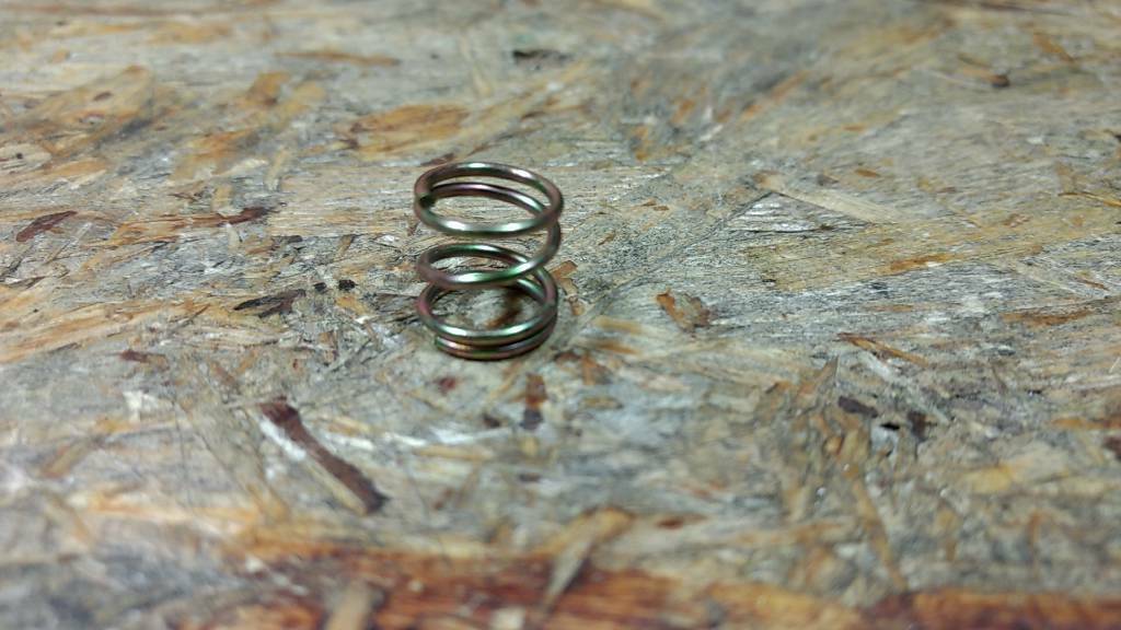 Opel Omega B Druckfeder Schließzylinder Vordertüre original GM NEU