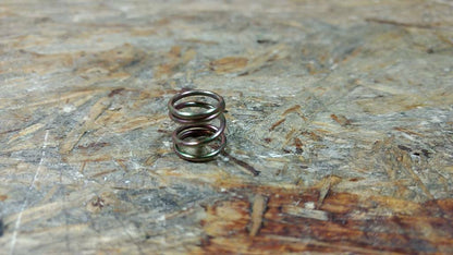 Opel Omega B Druckfeder Schließzylinder Vordertüre original GM NEU