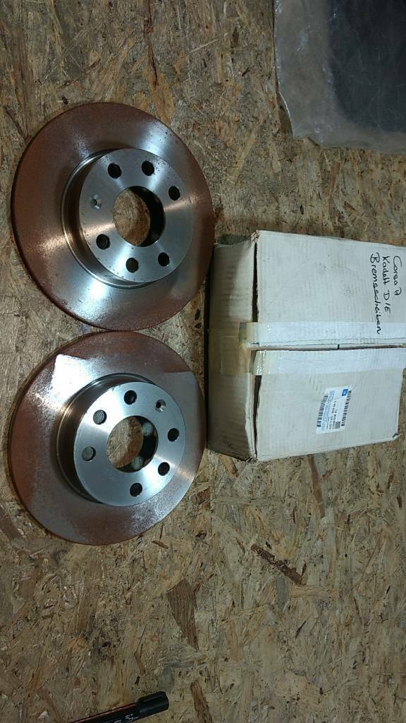 Corsa A Kadett D / E Bremsscheiben Original GM Opel Neu
