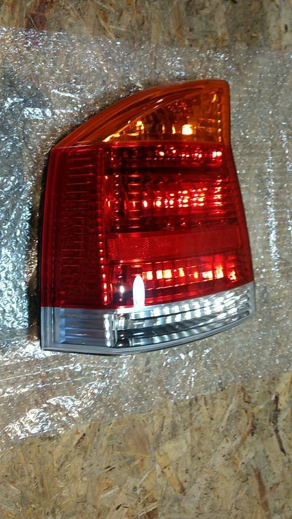Vectra C Rückleuchte links original GM Opel NEU