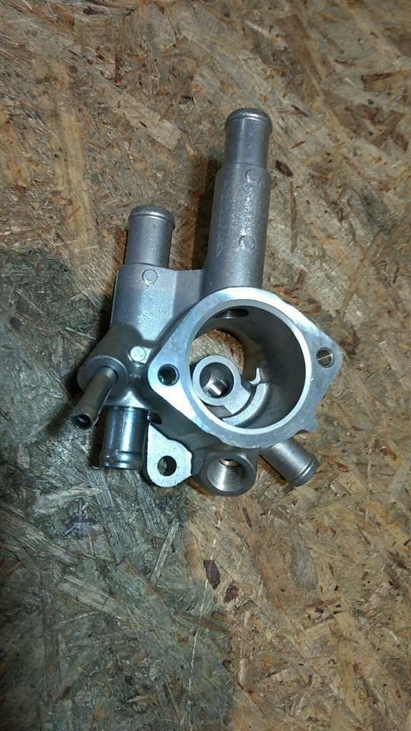Astra G Corsa C Combo Thermostatgehäuse Original GM Opel Neu