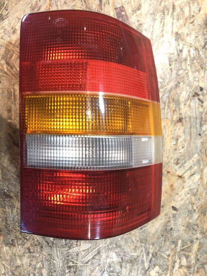 Original Opel Heckleuchte Omega A Neu