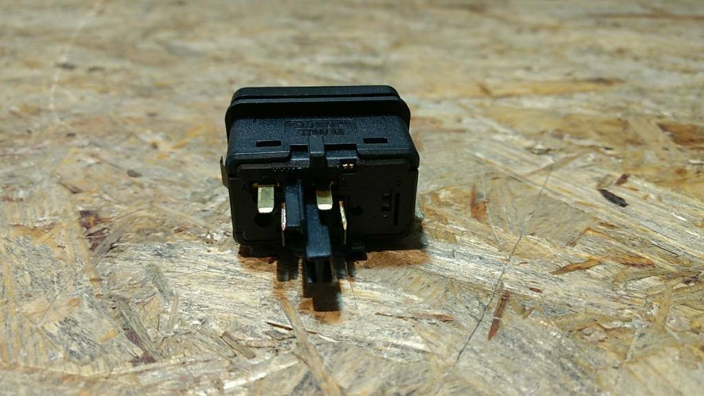 Ford Escort Schalter Nebelschlussleuchte original Ford Neu