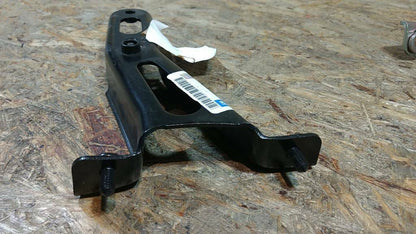 Opel Omega B Halter Träger an Längsträger original GM NEU