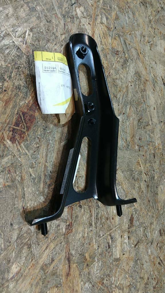 Opel Omega B Halter Träger an Längsträger original GM NEU