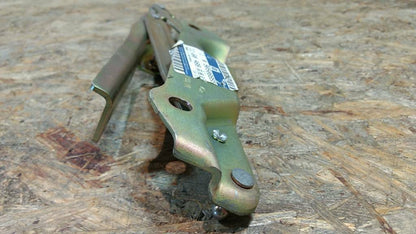 Vectra B Motorhaubenscharnier links original GM Opel NEU