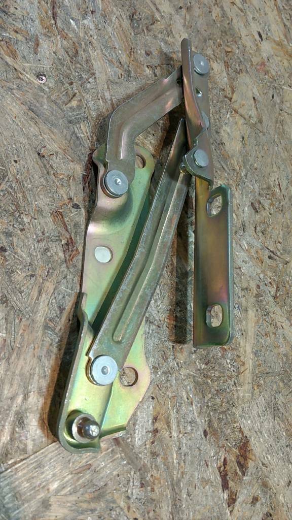 Vectra B Motorhaubenscharnier links original GM Opel NEU