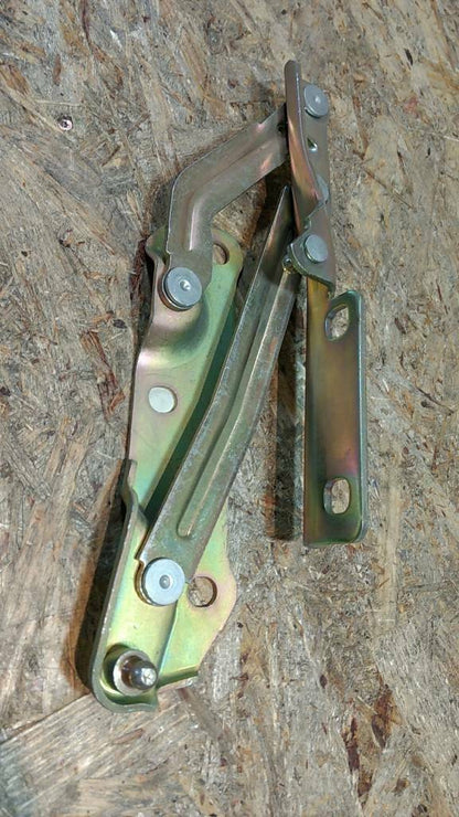 Vectra B Motorhaubenscharnier links original GM Opel NEU