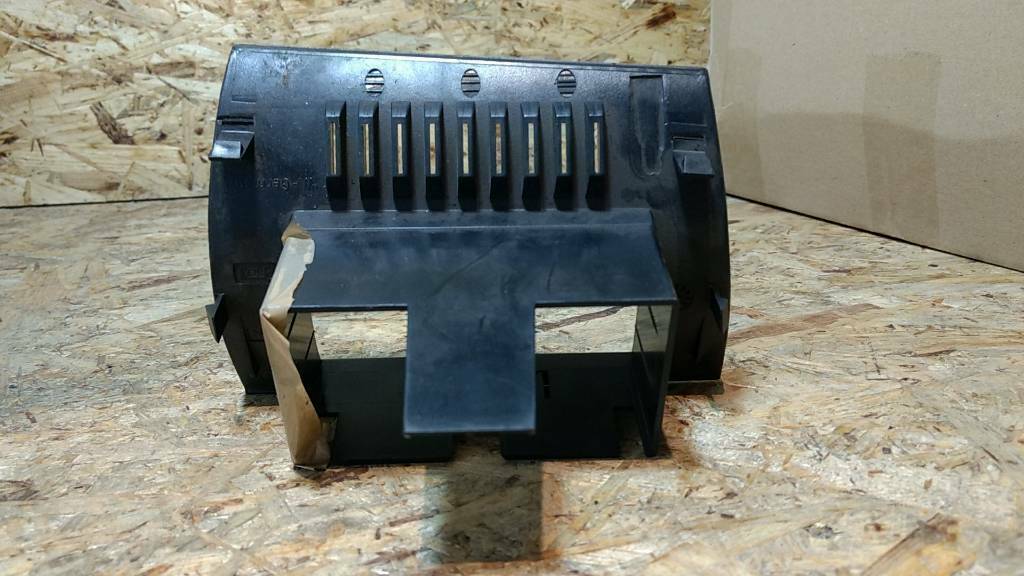 Kadett E Gehäuse Kassettenbox original GM Opel NEU