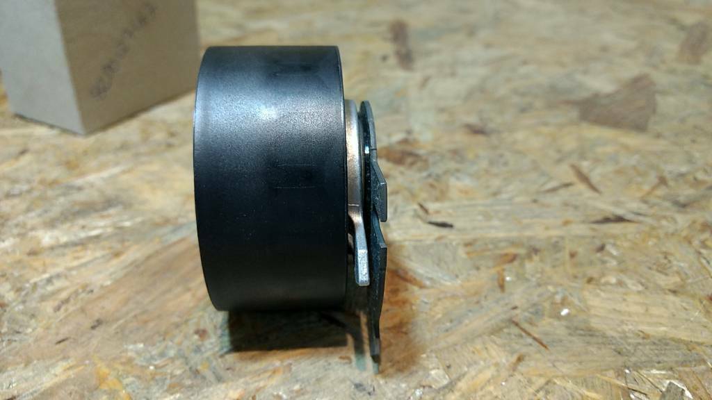 Nissan Opel Renault Spannrolle original Renault NEU