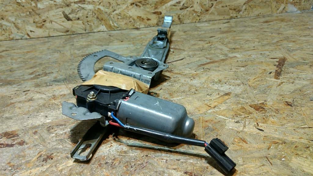 Opel Omega B Fensterheber hinten links original GM NEU