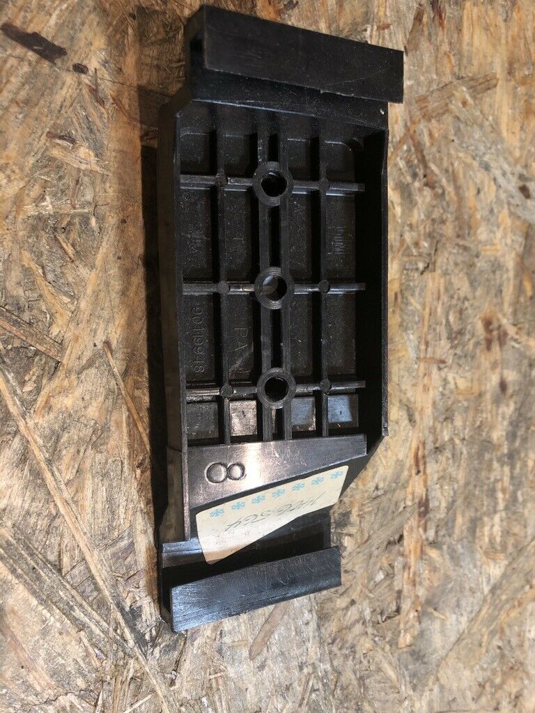 Original Opel Halter hinten rechts Corsa A Neu