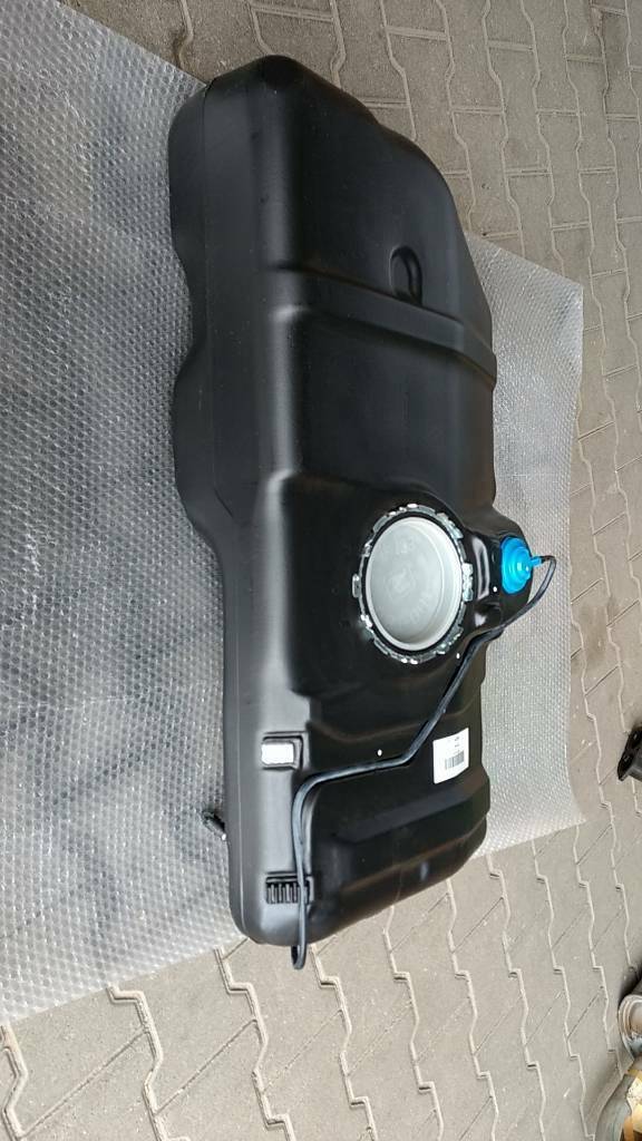Opel Zafira B Kraftstoffbehälter Benziner original GM NEU