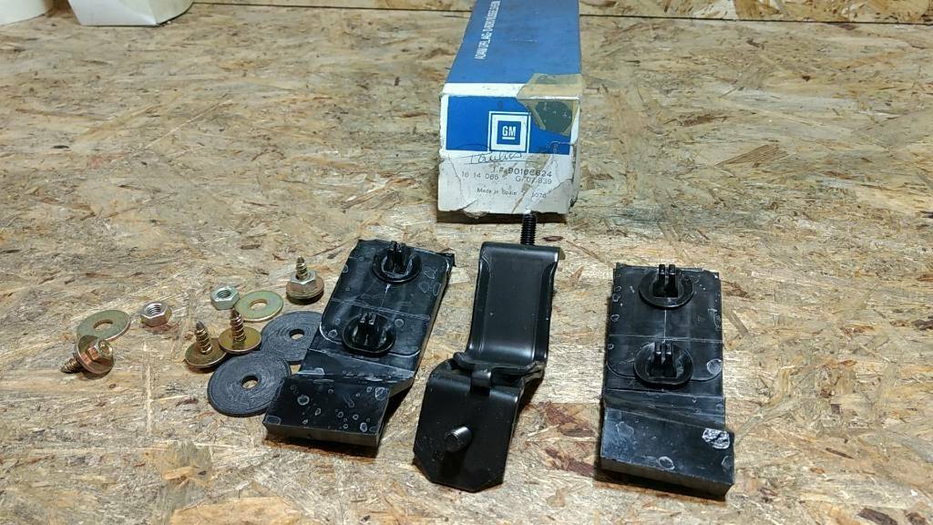 Corsa A CC Stoßstangenhalterung hinten Original GM Opel Neu